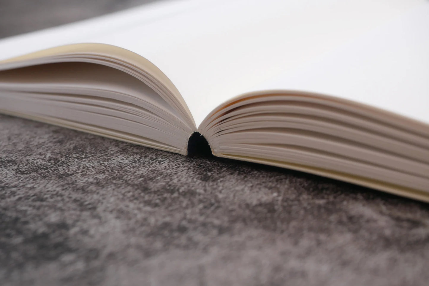 Enigma A5 Dots - Notebook with Sanzen Tomoe Paper