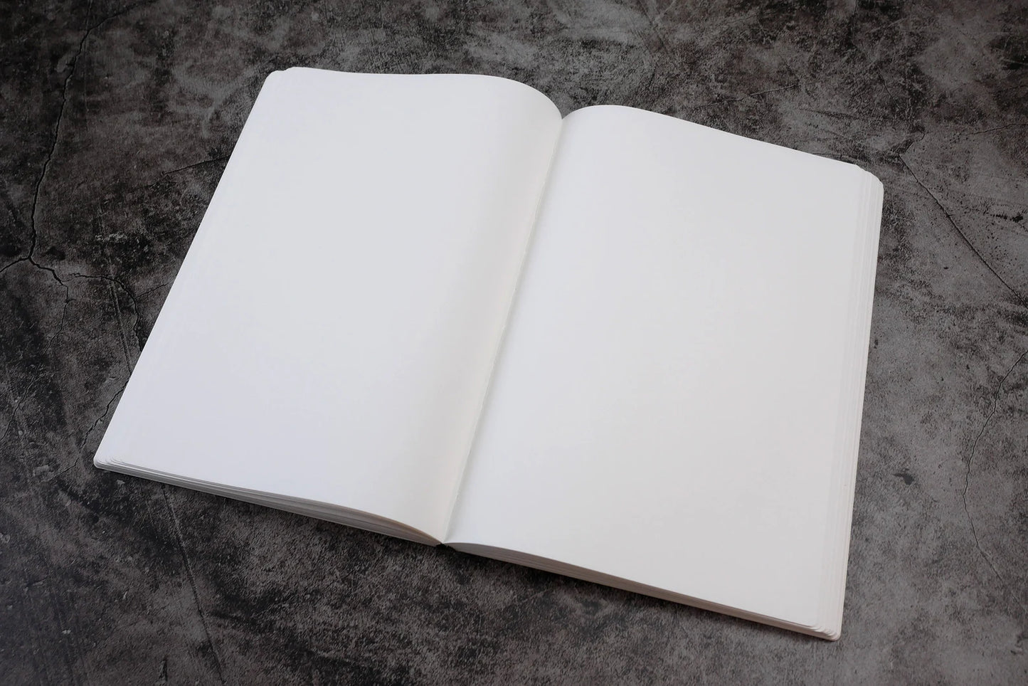 Enigma A5 Dots - Notebook with Sanzen Tomoe Paper